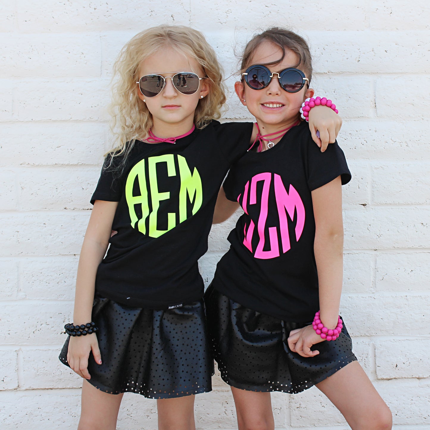 INITIALS VIBRANT PINK CUSTOM Short Sleeve T-shirt FABVOKAB