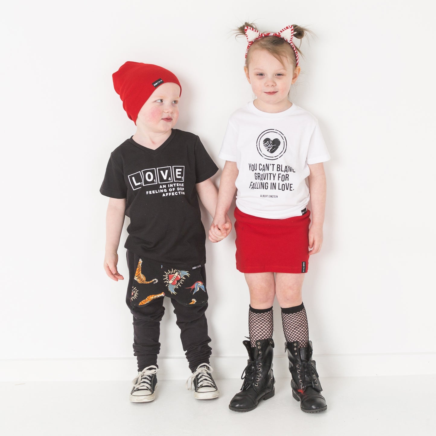 LOVE AND GRAVITY Short Sleeve Kids, Boys, Girls T-shirt FABVOKAB