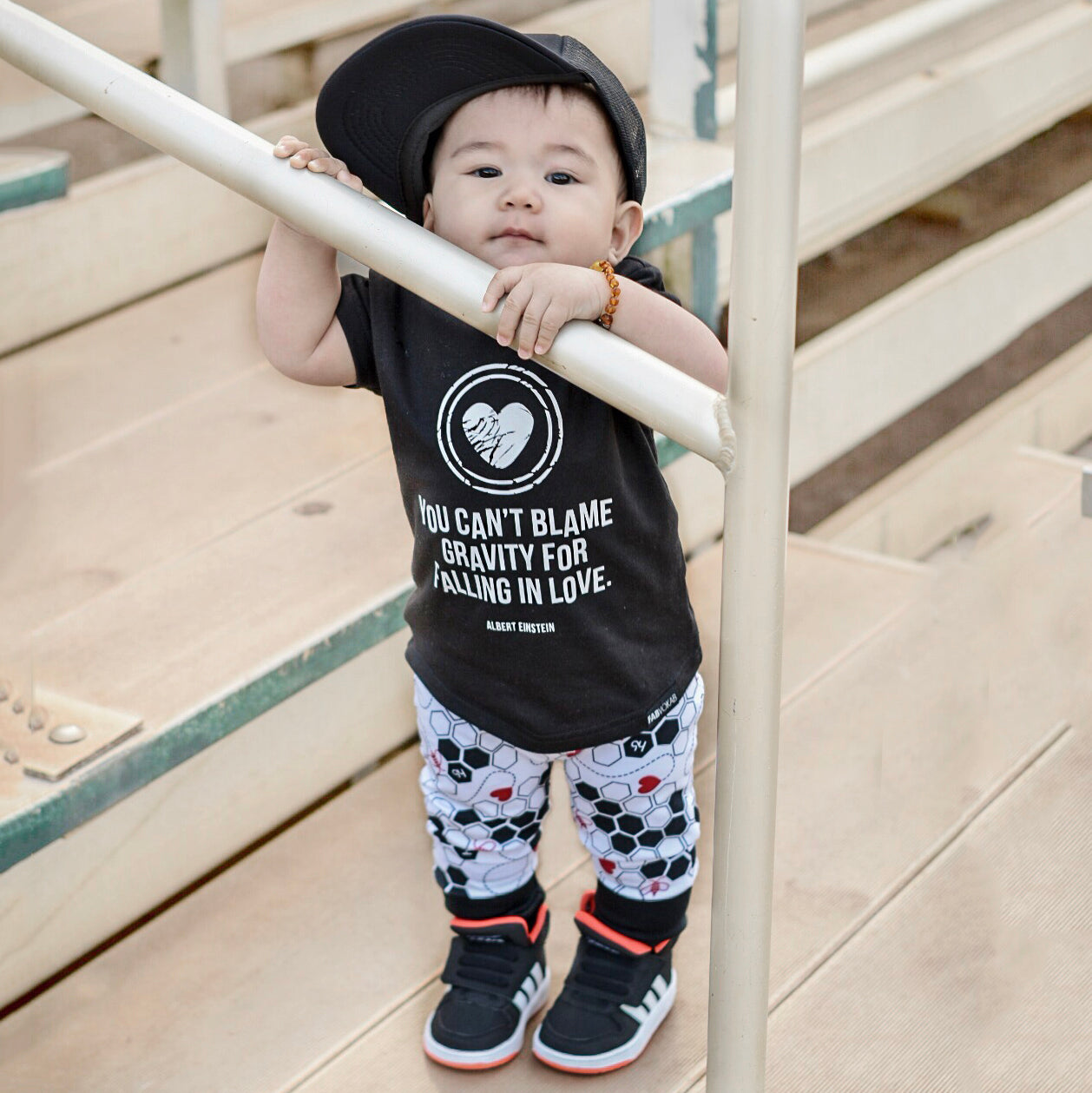 LOVE AND GRAVITY Short Sleeve Kids, Boys, Girls T-shirt FABVOKAB