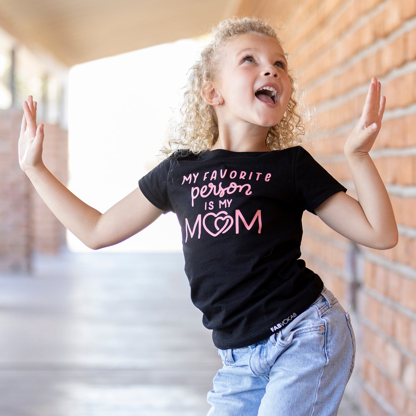 MY FAVORITE PERSON IS MY MOM (coral) Kids, Girls, Boys Short Sleeve T-shirt FABVOKAB