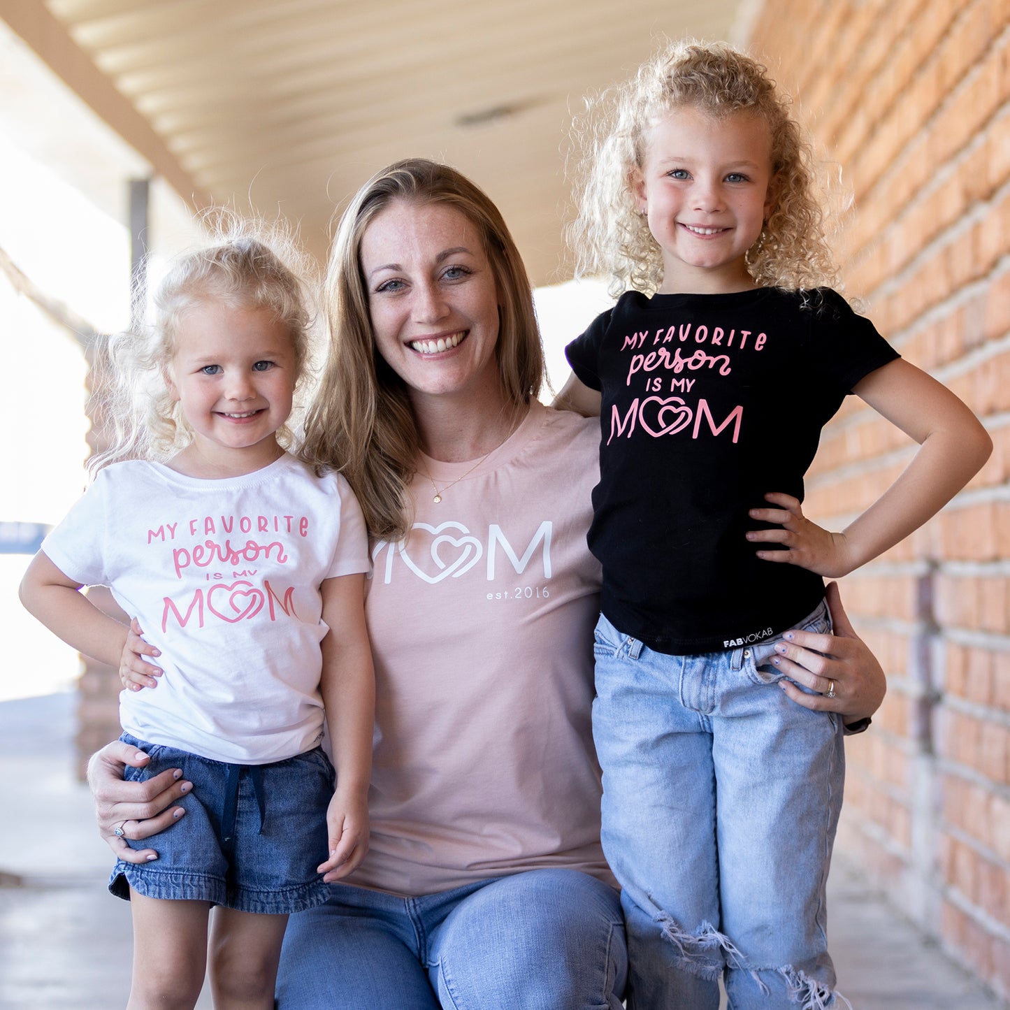 PERSONALIZED MOM SHIRT - WOMEN'S GRAPHIC TEE FABVOKAB