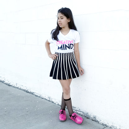 CREATIVE MIND Black and Neon Pink Short Sleeve T-shirt FABVOKAB