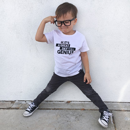 IT'S A GREAT DAY TO BE A GENIUS Short Sleeve T-shirt FABVOKAB