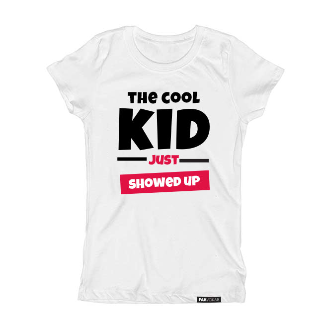 THE COOL KID JUST SHOWED UP  Kids, Boys, Girls, Teen Short Sleeve T-shirt FABVOKAB